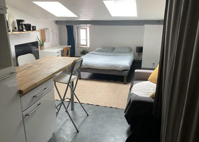 Yescale - Le Petit Nicolas Apartmán